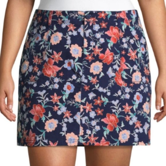 ST. JOHN'S BAY Navy Floral Skort - Picture 8 of 8